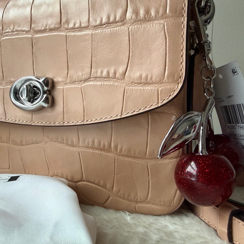 NWT Coach Embossed Croc Leather Cassie 19 bag in beige with cherry charm - Picture 5 of 15
